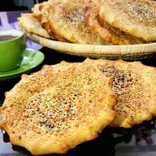 کلوچه دزفولی خانگی خرمایی و شکری